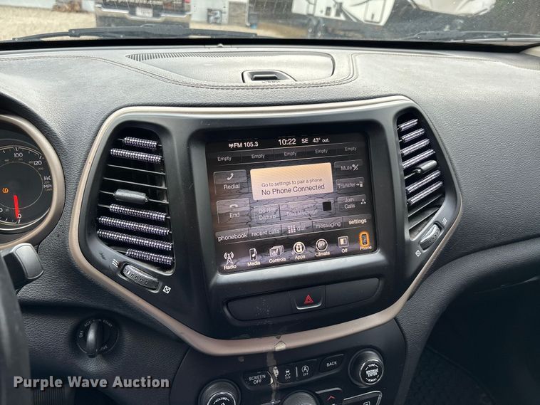 image for item DW7386 2016 Jeep Cherokee SUV