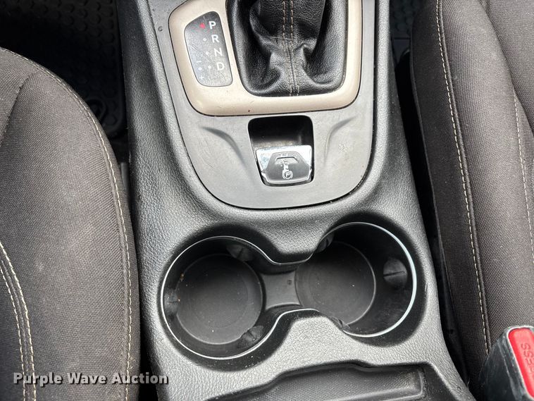 image for item DW7386 2016 Jeep Cherokee SUV