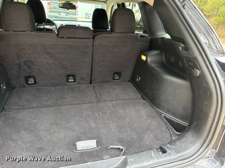 image for item DW7386 2016 Jeep Cherokee SUV