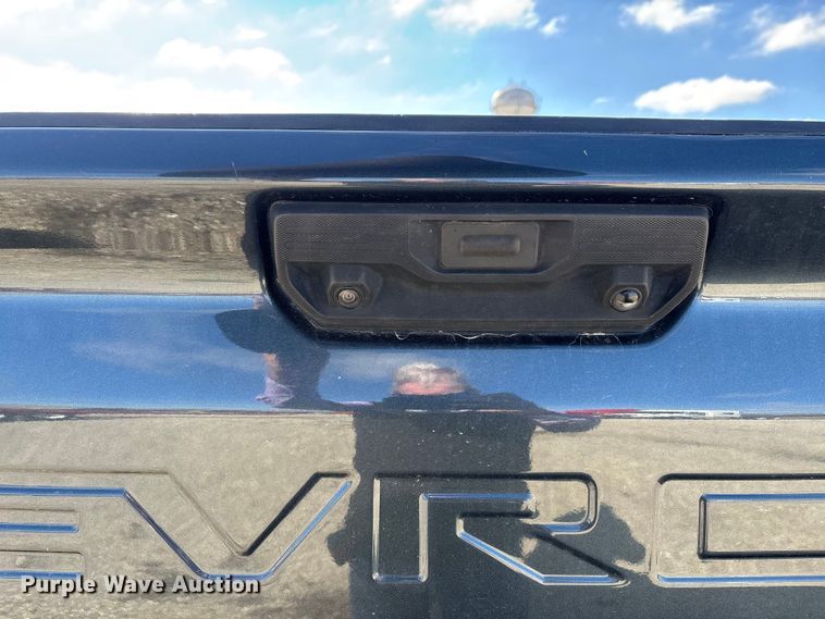 image for item DW7388 2020 Chevrolet Silverado 3500HD pickup truck