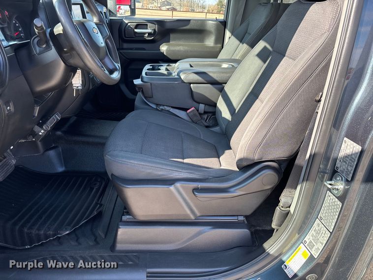 image for item DW7388 2020 Chevrolet Silverado 3500HD pickup truck