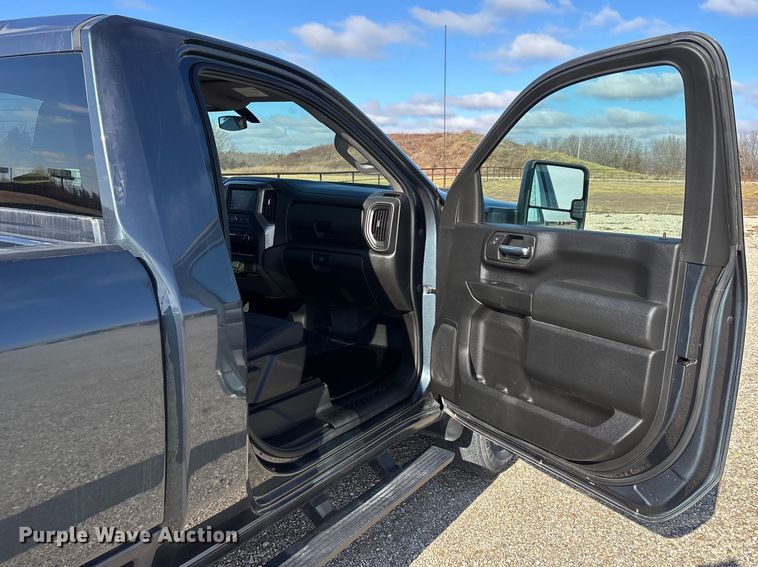 image for item DW7388 2020 Chevrolet Silverado 3500HD pickup truck