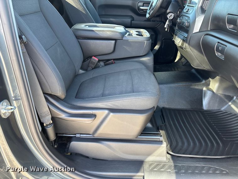 image for item DW7388 2020 Chevrolet Silverado 3500HD pickup truck