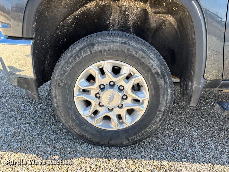 image for item DW7388 2020 Chevrolet Silverado 3500HD pickup truck