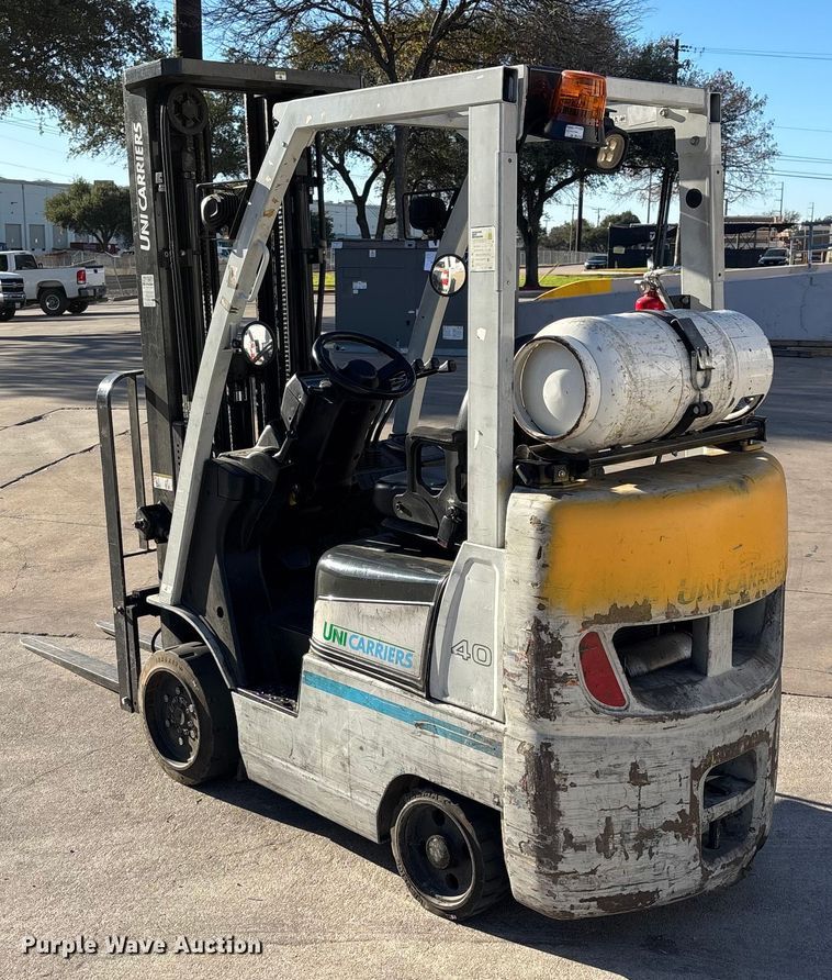 image for item DX5939 2017 UniCarriers CFS40 forklift