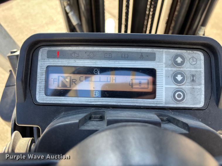 image for item DX5939 2017 UniCarriers CFS40 forklift