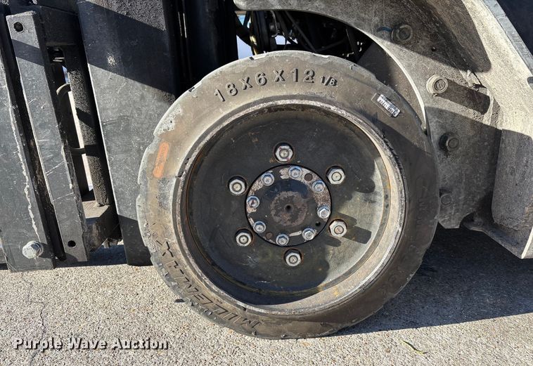 image for item DX5939 2017 UniCarriers CFS40 forklift