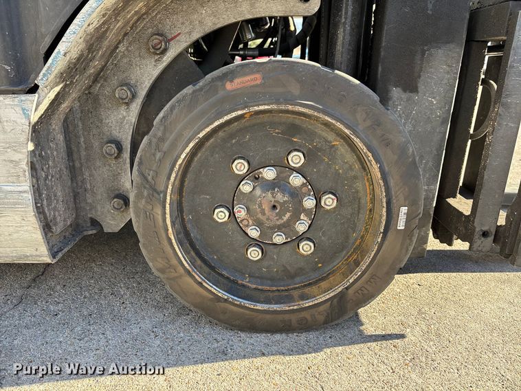 image for item DX5939 2017 UniCarriers CFS40 forklift