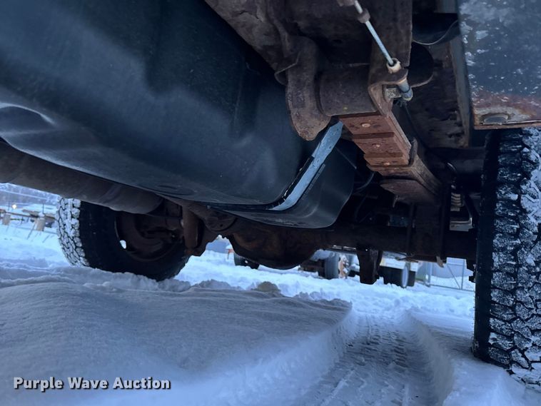 image for item EA2133 2008 Ford F250 Super Duty XL utility bed pickup truck