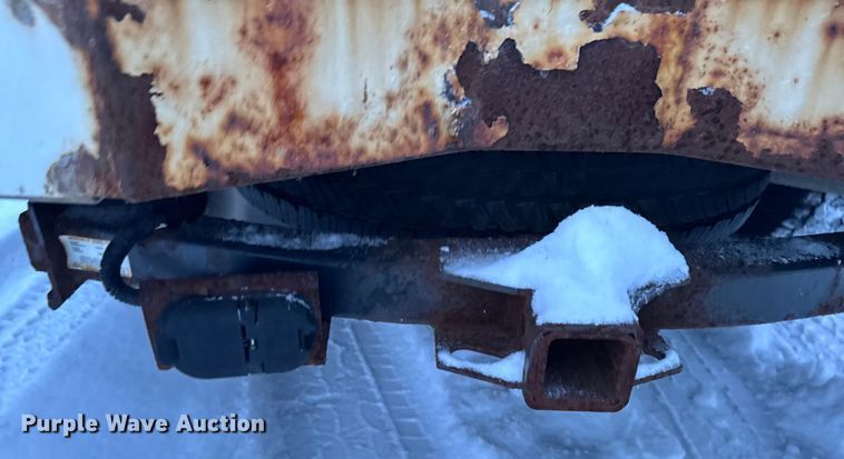 image for item EA2133 2008 Ford F250 Super Duty XL utility bed pickup truck