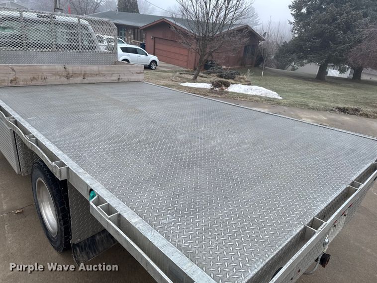 image for item EA2232 2008 Ford F550 flatbed truck