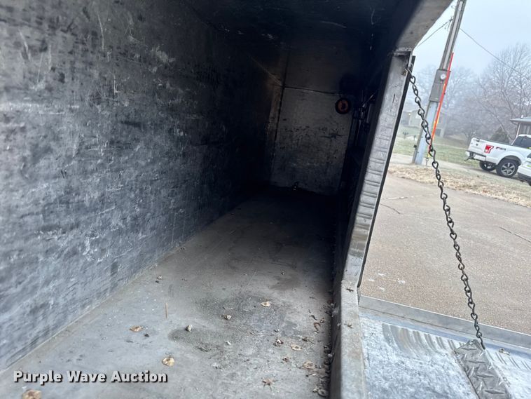 image for item EA2232 2008 Ford F550 flatbed truck