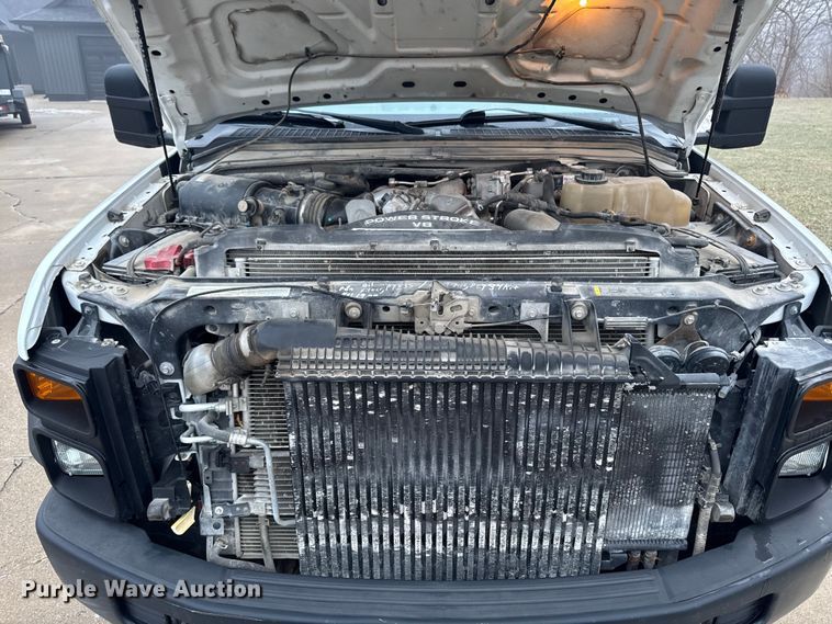 image for item EA2232 2008 Ford F550 flatbed truck