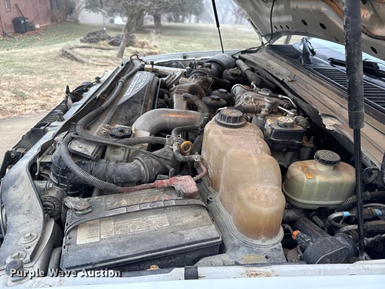 image for item EA2232 2008 Ford F550 flatbed truck