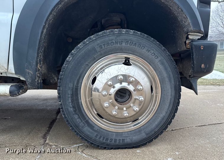 image for item EA2232 2008 Ford F550 flatbed truck