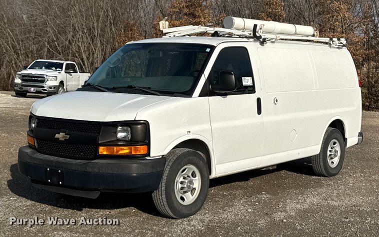 image for item EA2235 2013 Chevrolet Express van