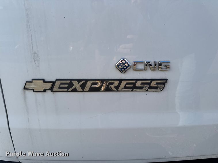 image for item EA2235 2013 Chevrolet Express van