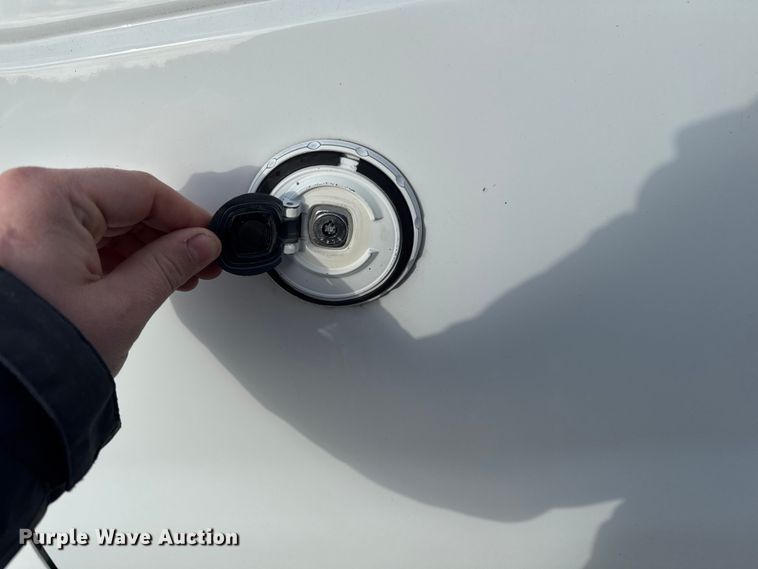 image for item EA2235 2013 Chevrolet Express van