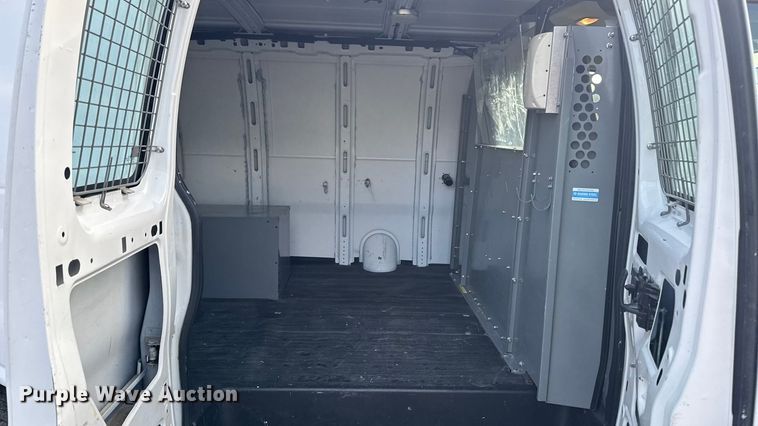 image for item EA2235 2013 Chevrolet Express van