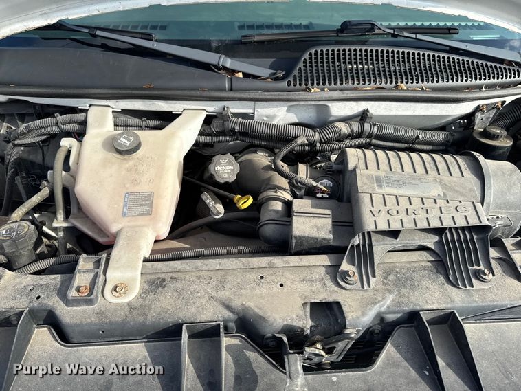 image for item EA2235 2013 Chevrolet Express van