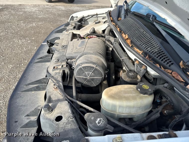 image for item EA2235 2013 Chevrolet Express van