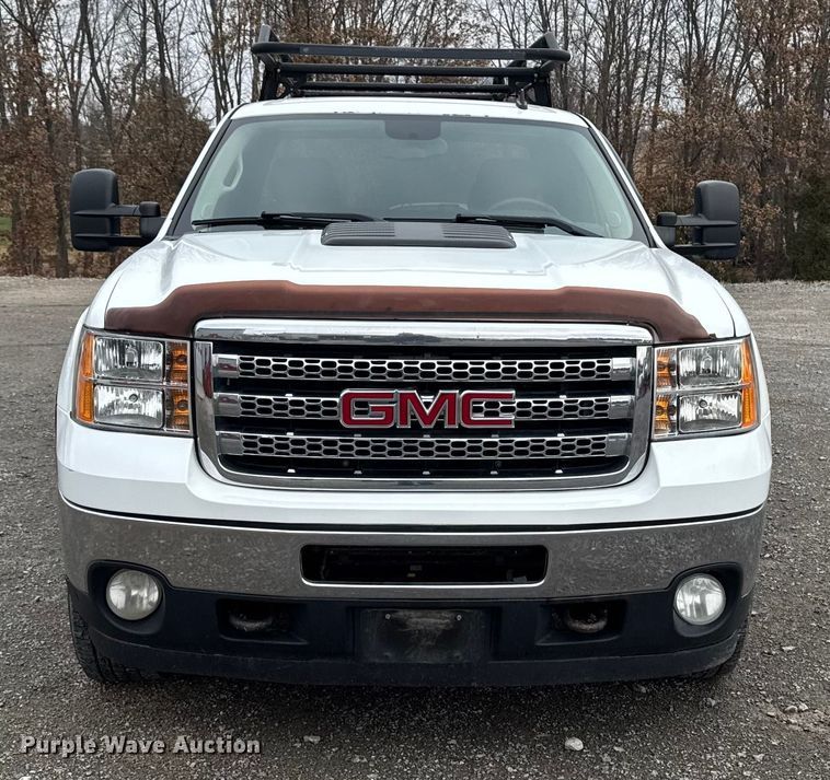 image for item EA2236 2013 GMC Sierra 2500 Ext. Cab pickup truck