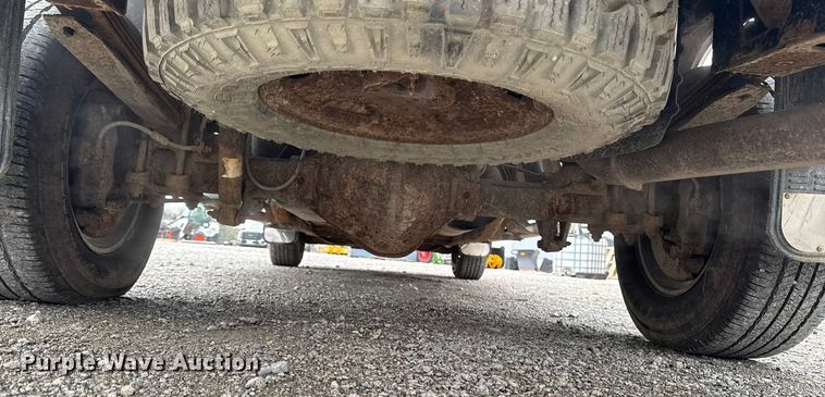 image for item EA2236 2013 GMC Sierra 2500 Ext. Cab pickup truck