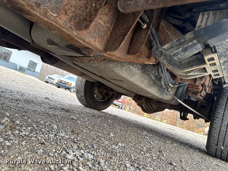 image for item EA2236 2013 GMC Sierra 2500 Ext. Cab pickup truck