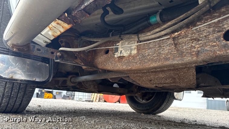 image for item EA2236 2013 GMC Sierra 2500 Ext. Cab pickup truck