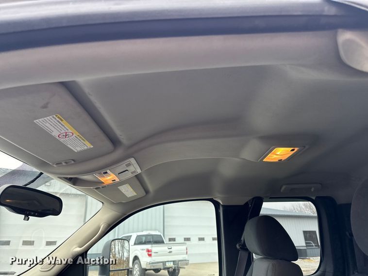 image for item EA2236 2013 GMC Sierra 2500 Ext. Cab pickup truck