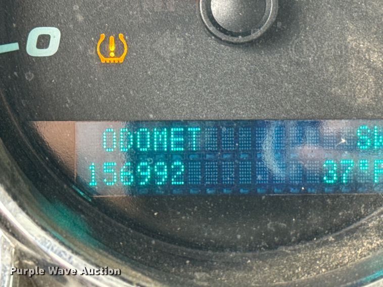 image for item EA2236 2013 GMC Sierra 2500 Ext. Cab pickup truck