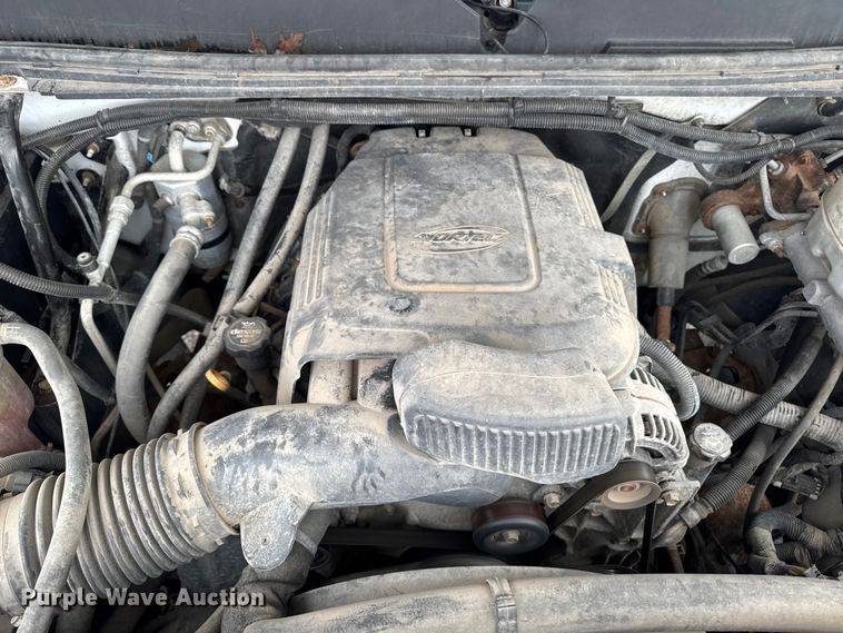 image for item EA2236 2013 GMC Sierra 2500 Ext. Cab pickup truck