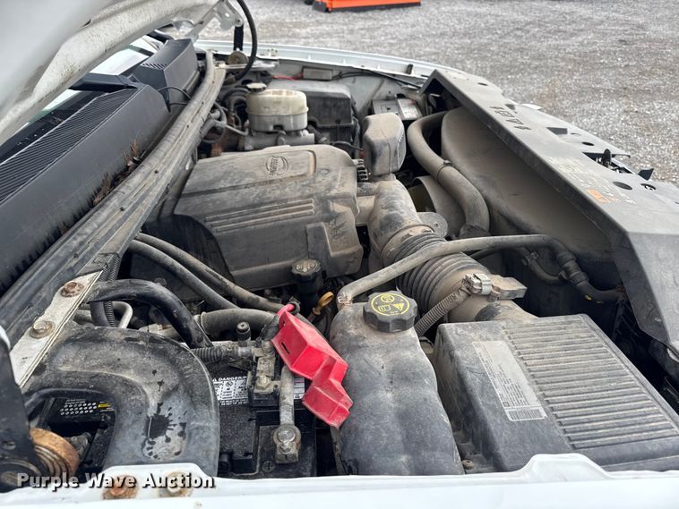 image for item EA2236 2013 GMC Sierra 2500 Ext. Cab pickup truck