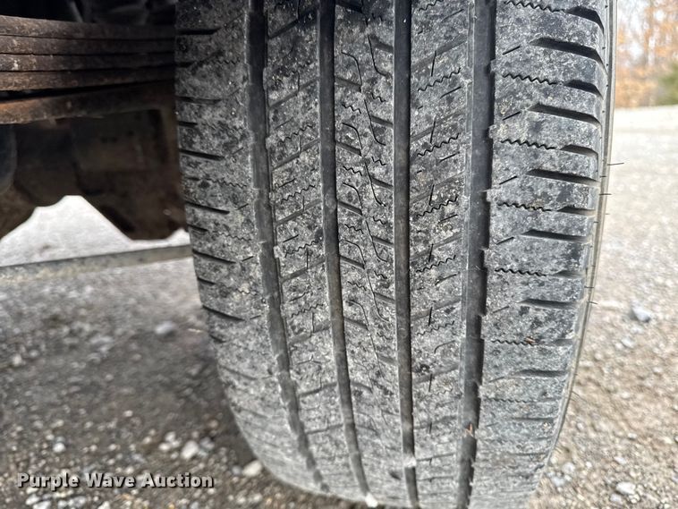 image for item EA2236 2013 GMC Sierra 2500 Ext. Cab pickup truck