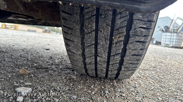 image for item EA2236 2013 GMC Sierra 2500 Ext. Cab pickup truck