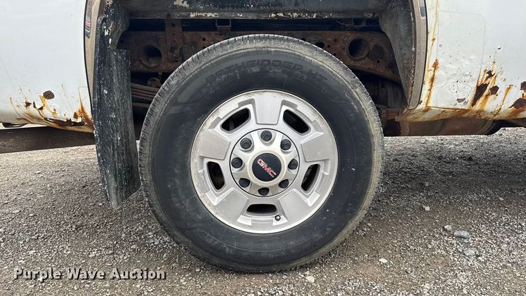 image for item EA2236 2013 GMC Sierra 2500 Ext. Cab pickup truck