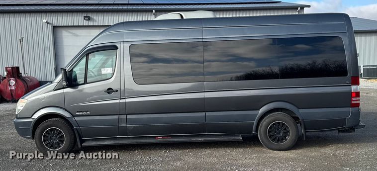 image for item EA2237 2007 Dodge Sprinter 2500 van