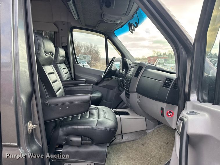 image for item EA2237 2007 Dodge Sprinter 2500 van