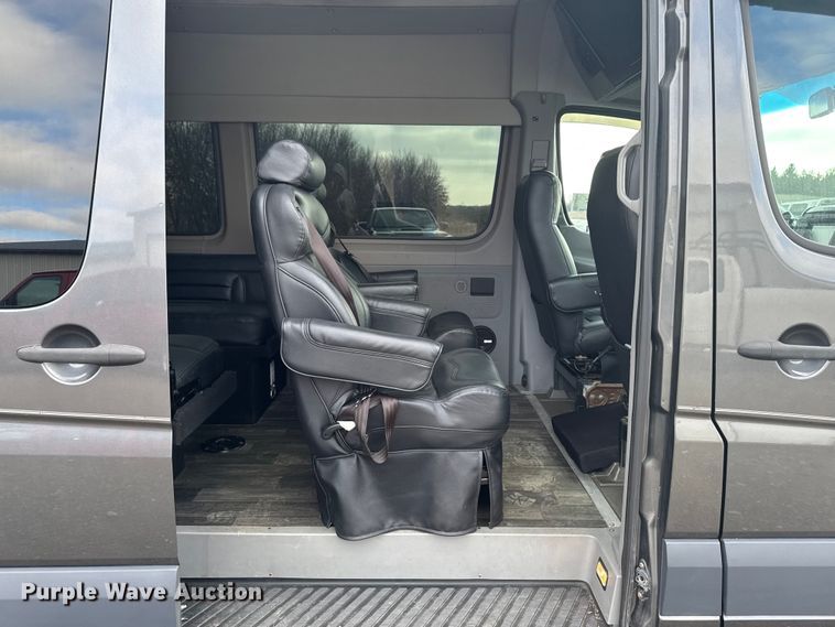 image for item EA2237 2007 Dodge Sprinter 2500 van