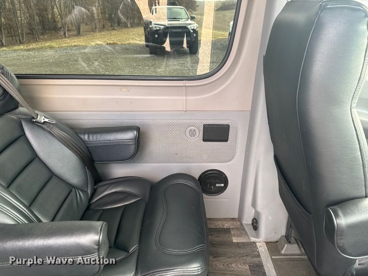 image for item EA2237 2007 Dodge Sprinter 2500 van