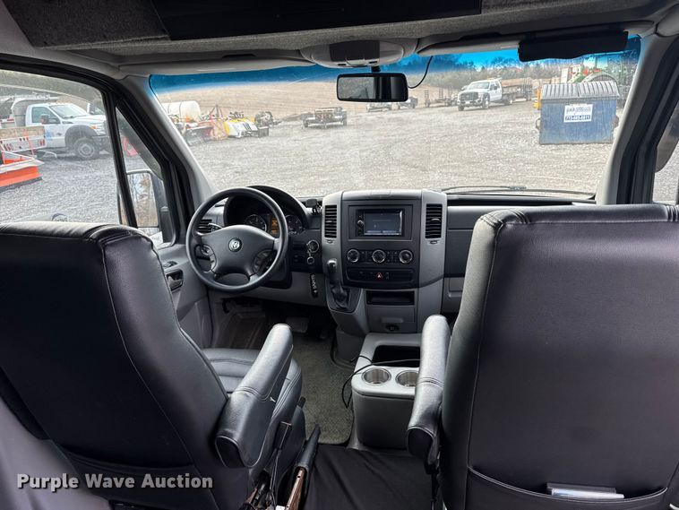 image for item EA2237 2007 Dodge Sprinter 2500 van