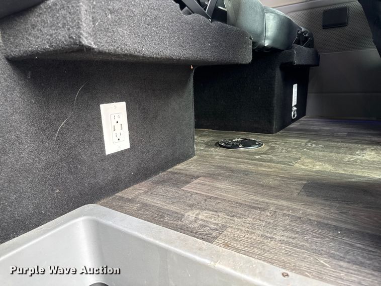 image for item EA2237 2007 Dodge Sprinter 2500 van