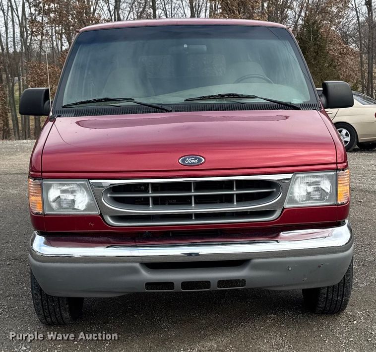 image for item EA2238 1998 Ford E350 Super Duty XLT van