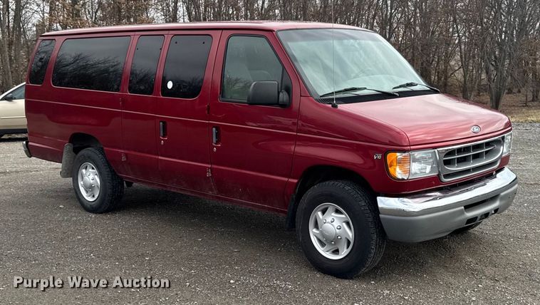 image for item EA2238 1998 Ford E350 Super Duty XLT van