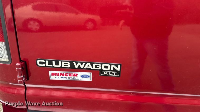 image for item EA2238 1998 Ford E350 Super Duty XLT van