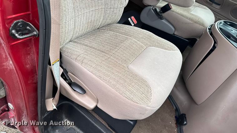 image for item EA2238 1998 Ford E350 Super Duty XLT van