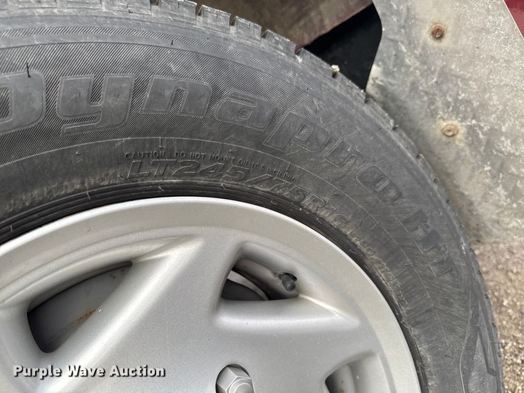 image for item EA2238 1998 Ford E350 Super Duty XLT van