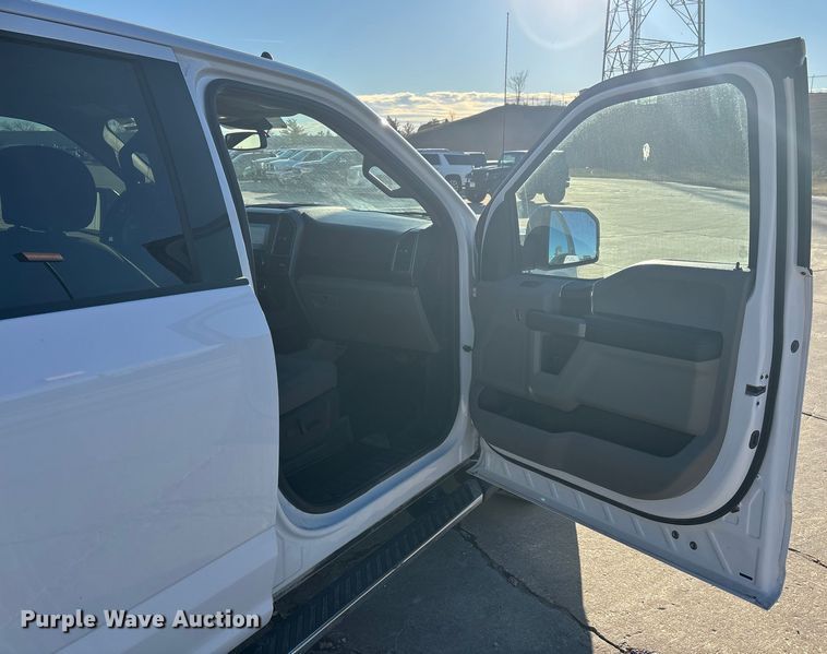 image for item EA2258 2020 Ford F150 Crew Cab pickup truck