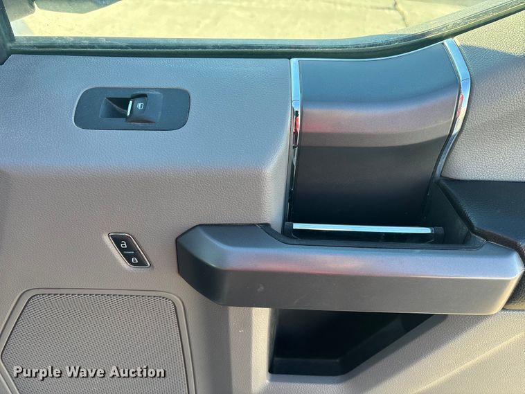 image for item EA2258 2020 Ford F150 Crew Cab pickup truck