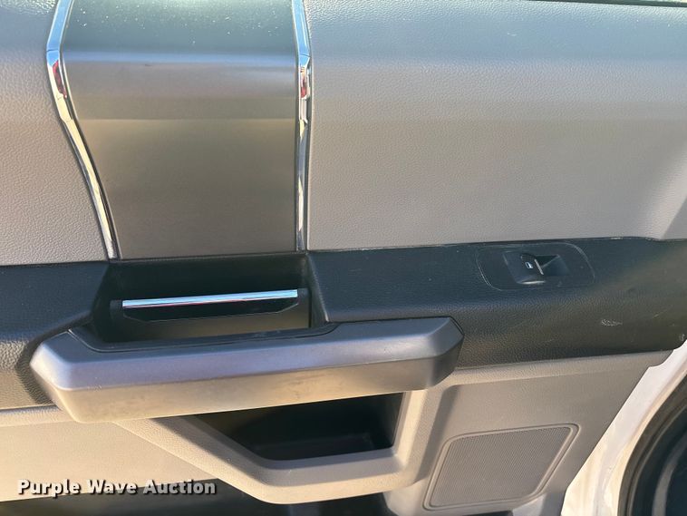 image for item EA2258 2020 Ford F150 Crew Cab pickup truck